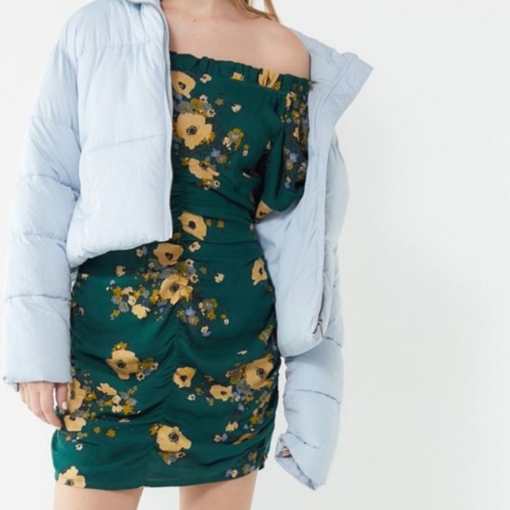New Urban Outfitters Floral Ruched Dress Bodycon